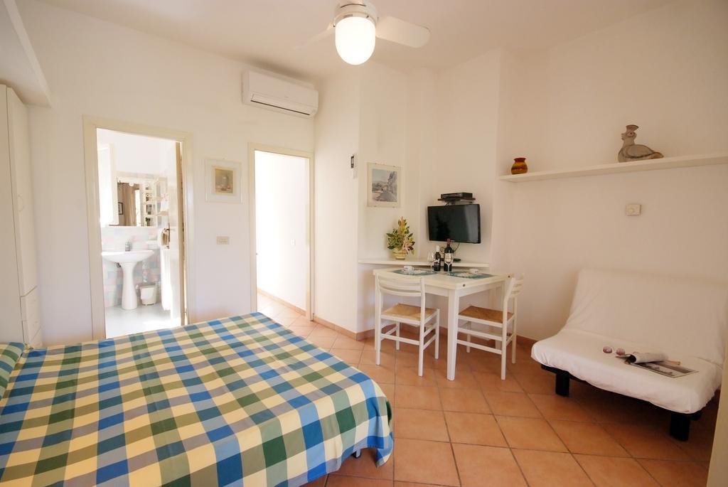 Casa Vacanze Dino Apartment Capoliveri  Exterior photo